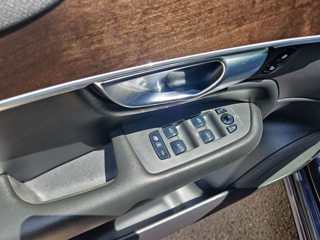 2019 Volvo XC90 Momentum - Photo 11