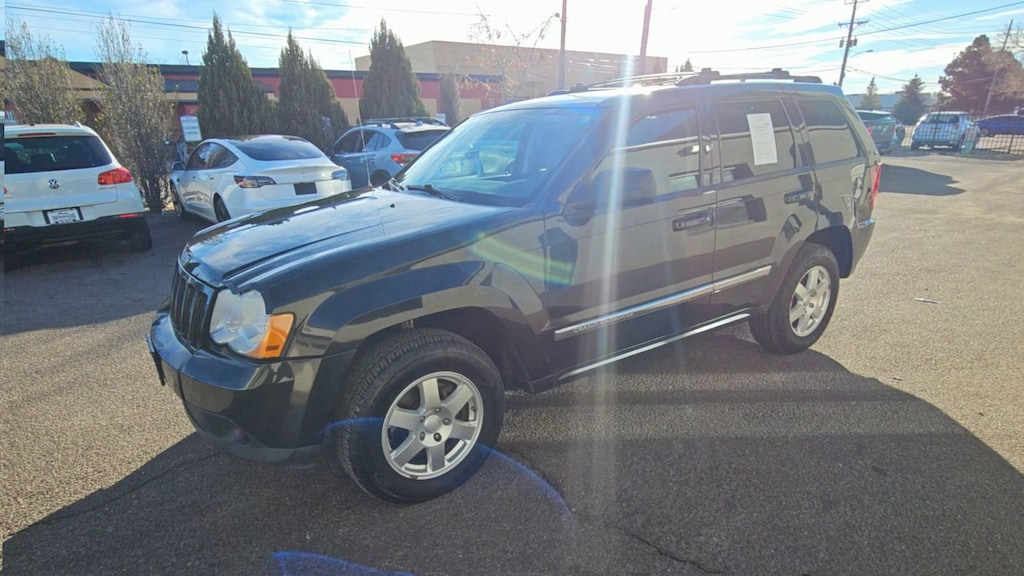 Used 2010 Jeep Grand Cherokee Laredo SUV