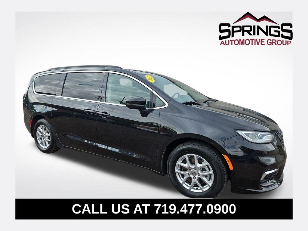 Used 2022 Chrysler Pacifica Touring L Van Passenger Van