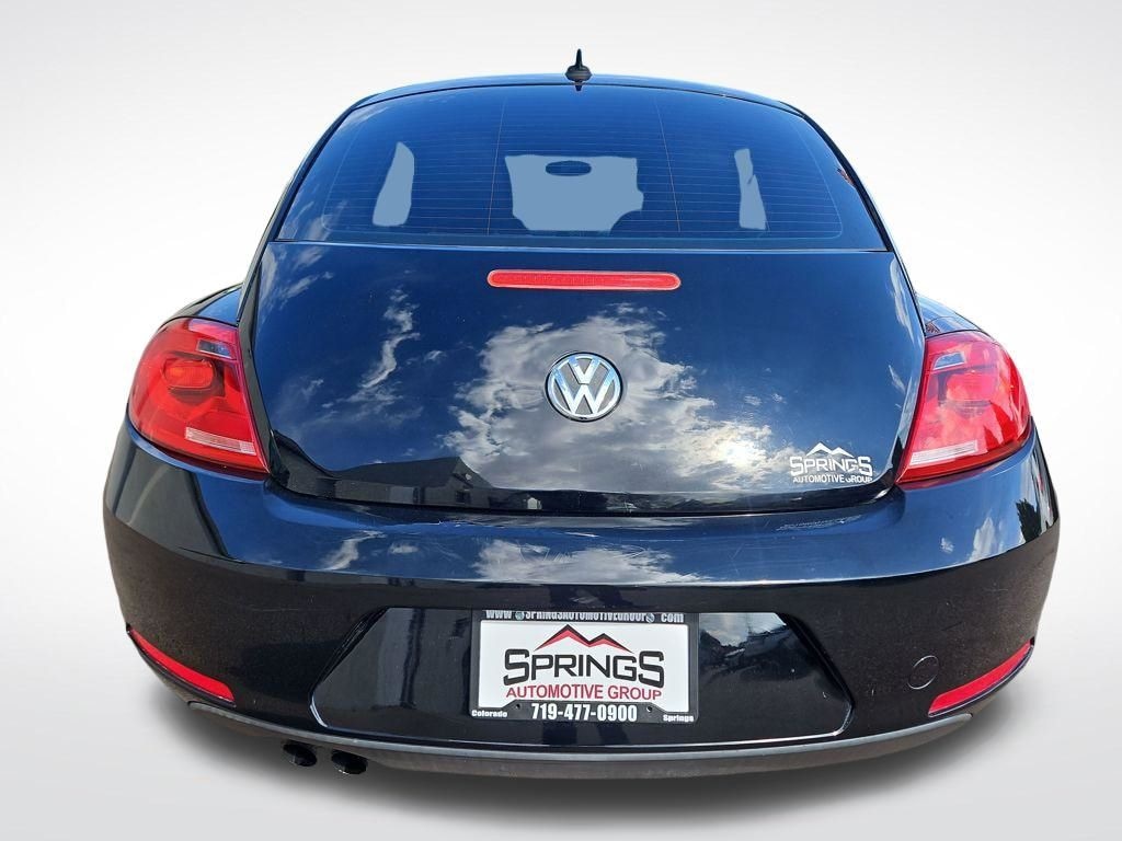 Used 2012 Volkswagen Beetle 2.5L Hatchback