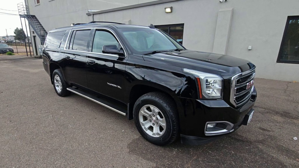Used 2018 GMC Yukon XL SLT SUV