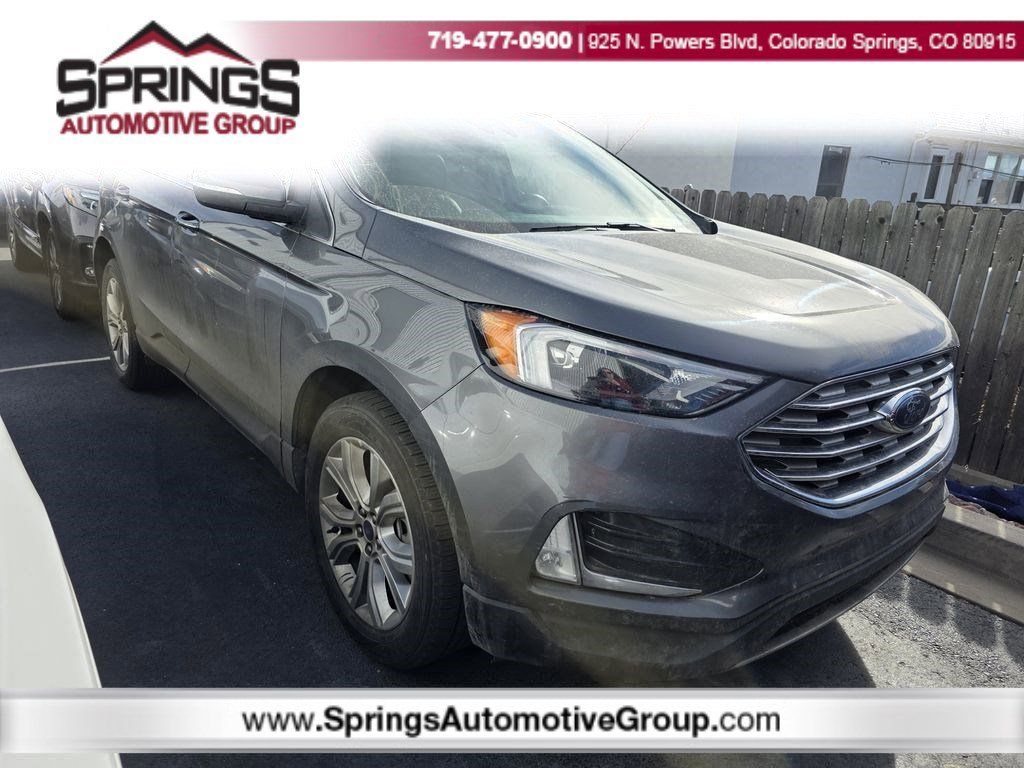 2022 Ford Edge Titanium's photo
