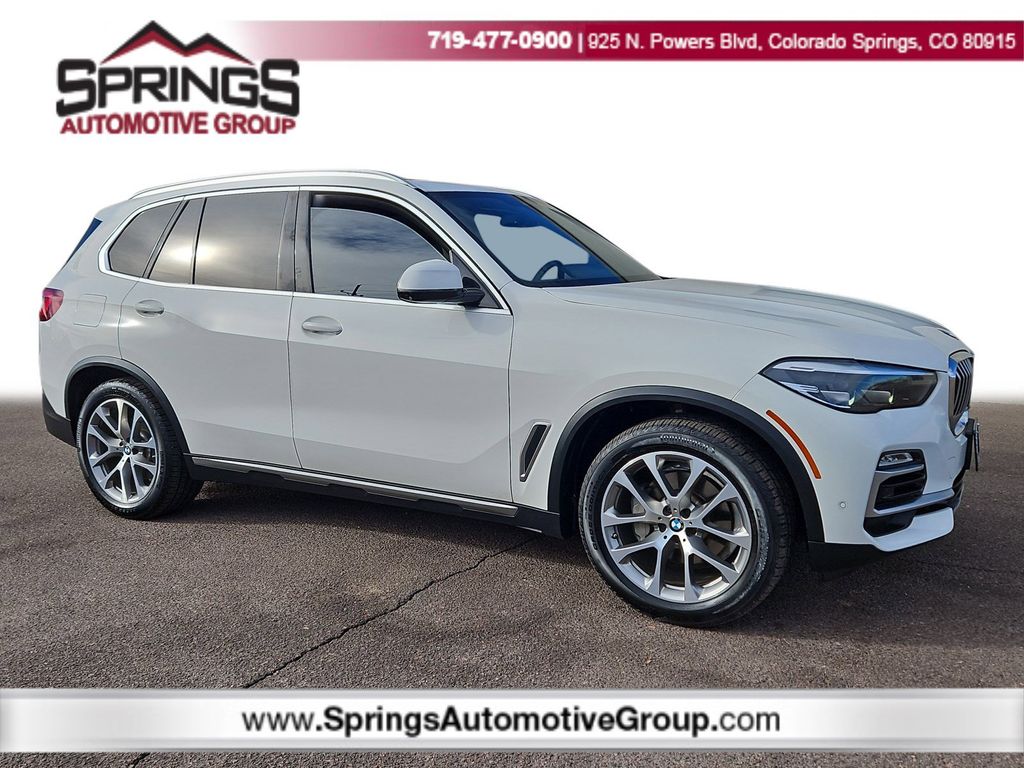 2020 BMW X5 40i's photo