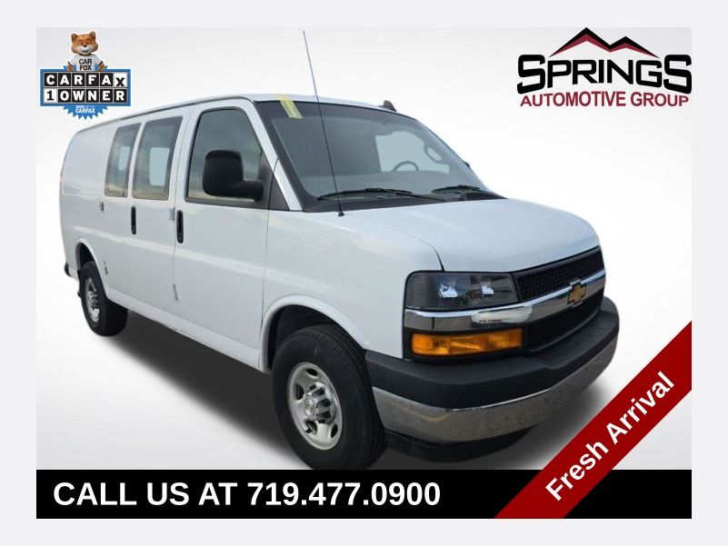 2024 Chevrolet Express 2500 Work Van HD's photo
