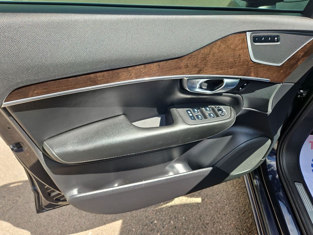 2019 Volvo XC90 Momentum - Photo 10