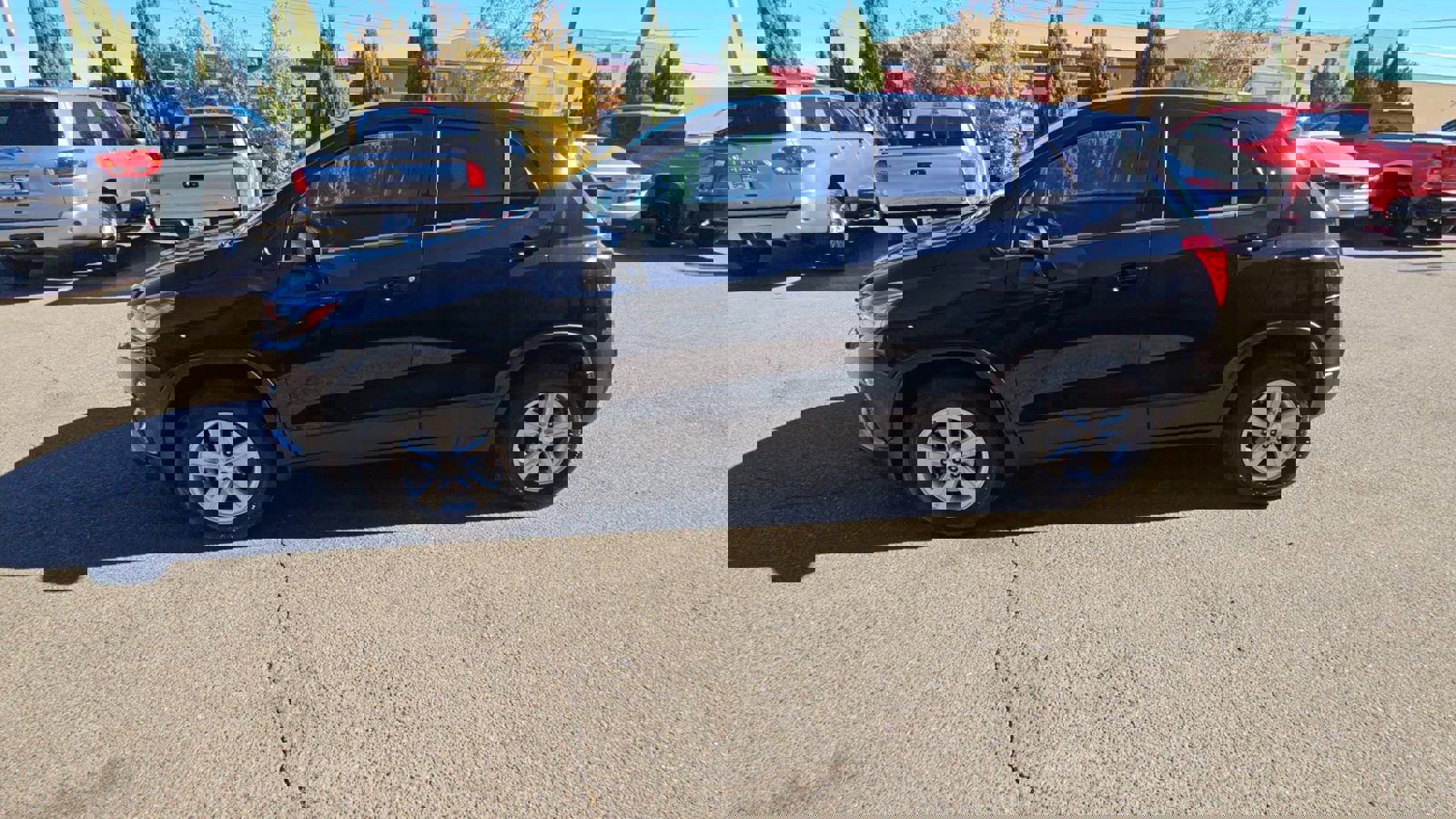 2022 Chevrolet Trax LS photo 4