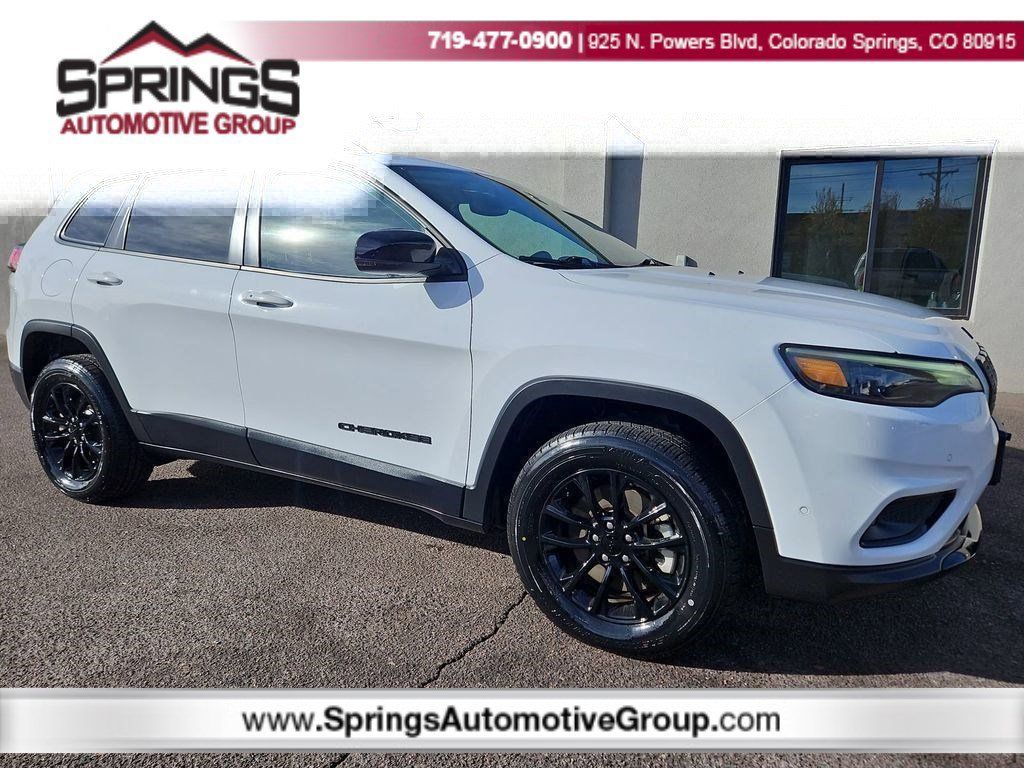 2023 Jeep Cherokee Altitude Lux's photo