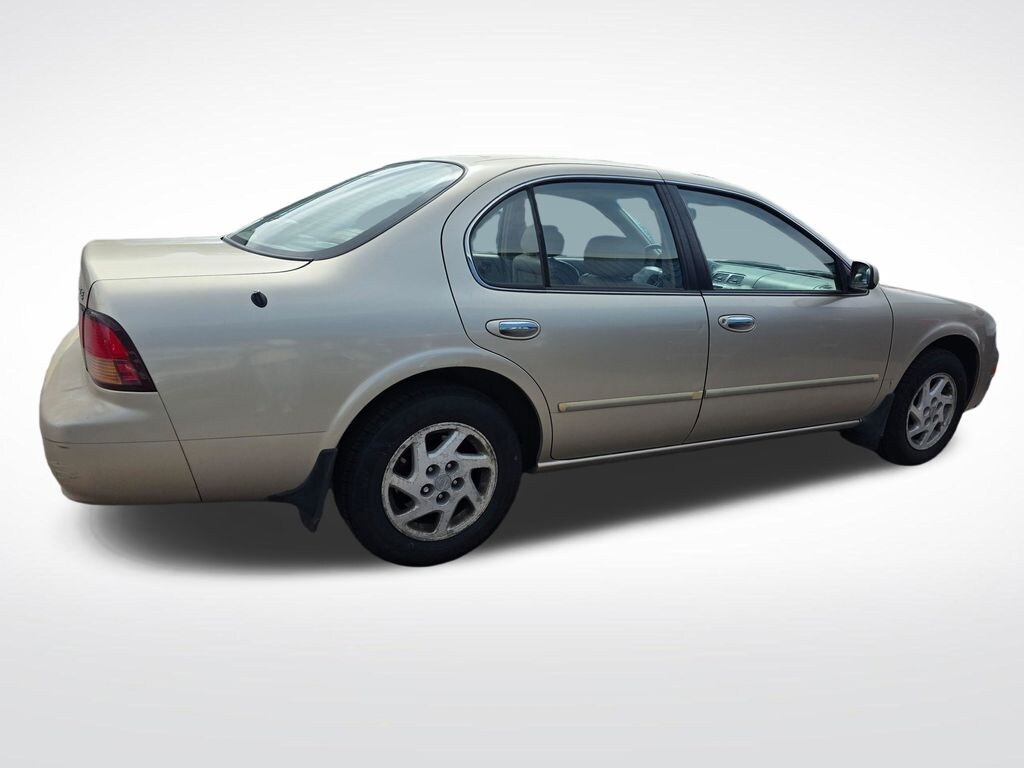 Used 1998 Nissan Maxima Sedan