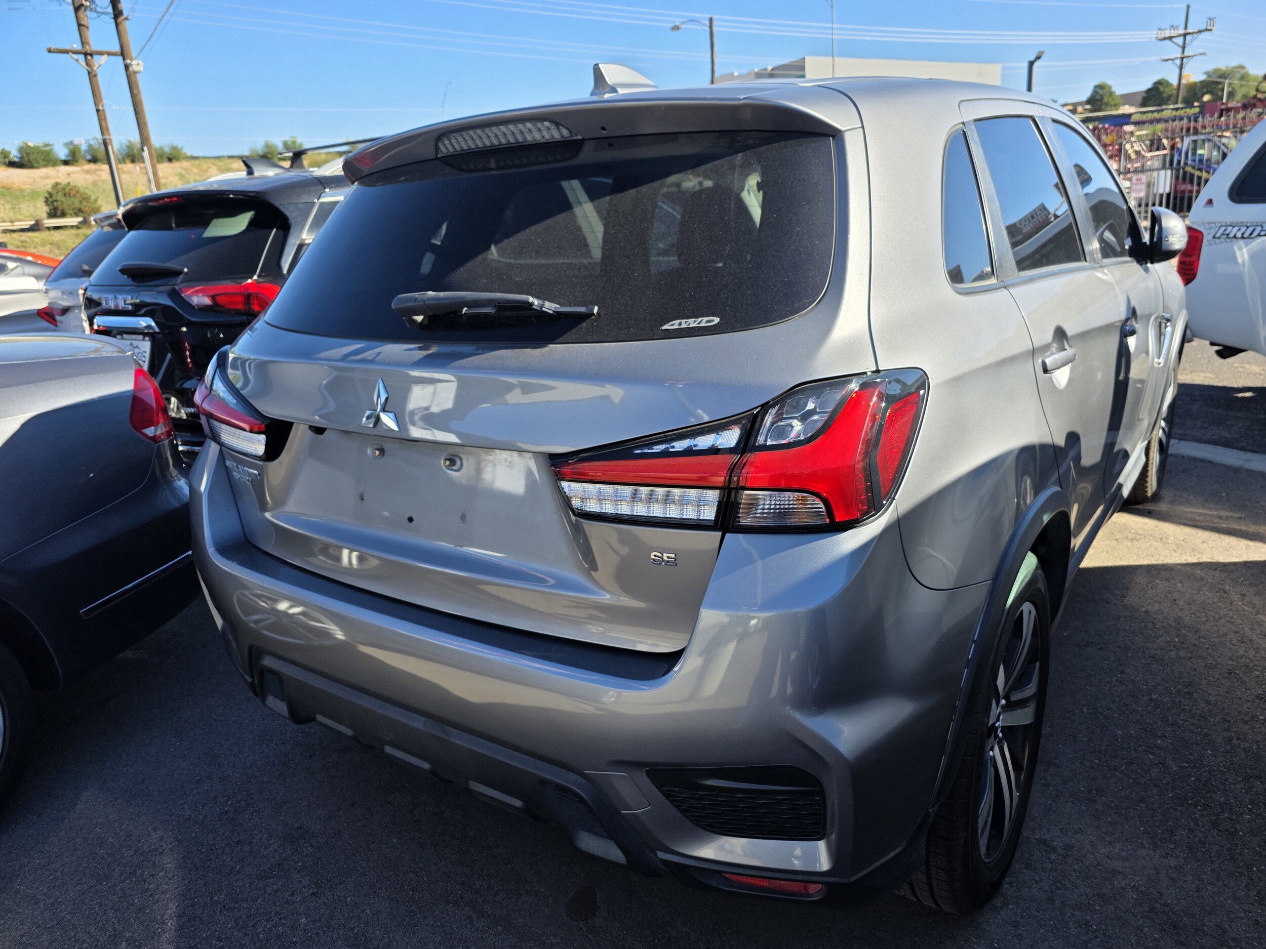 2021 Mitsubishi Outlander Sport ES photo 2