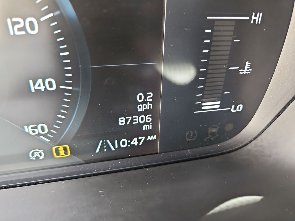 2019 Volvo XC90 Momentum - Photo 16