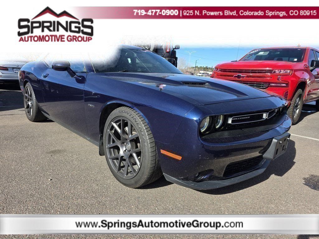 2016 Dodge Challenger R/T's photo