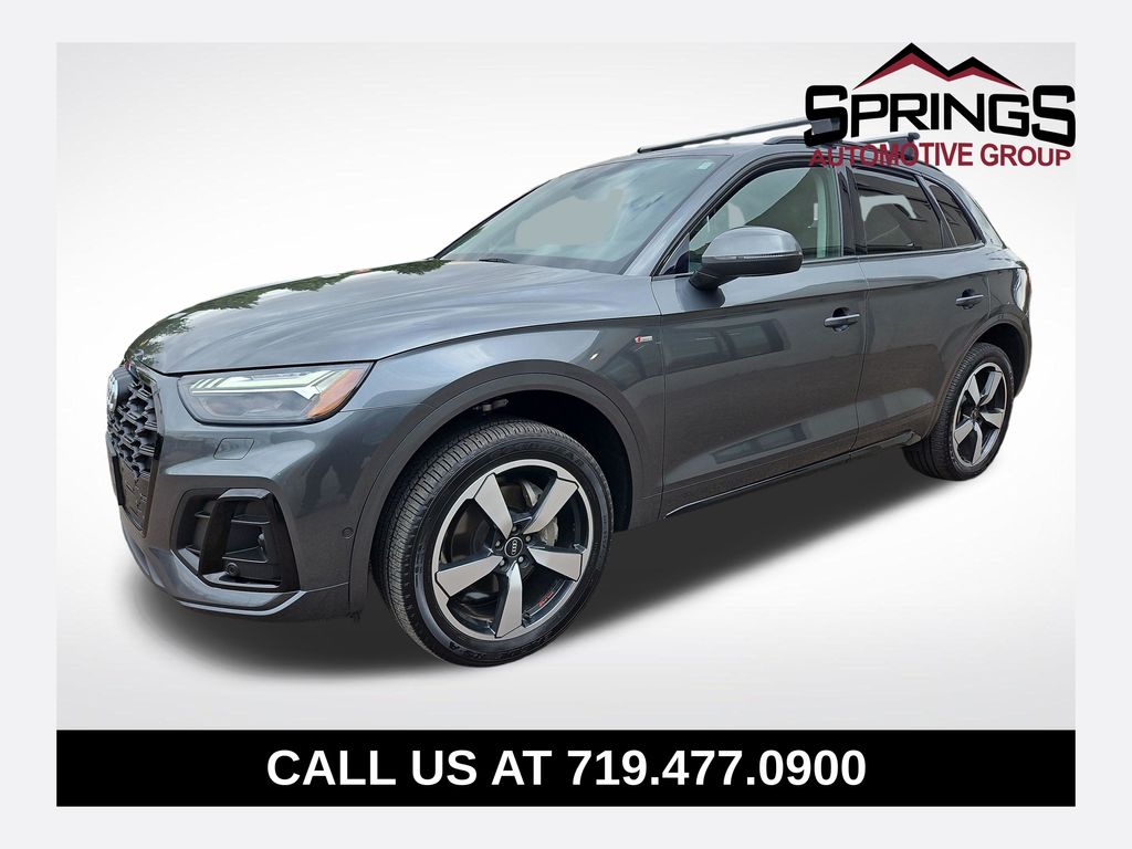 2022 Audi Q5 45 Prestige's photo