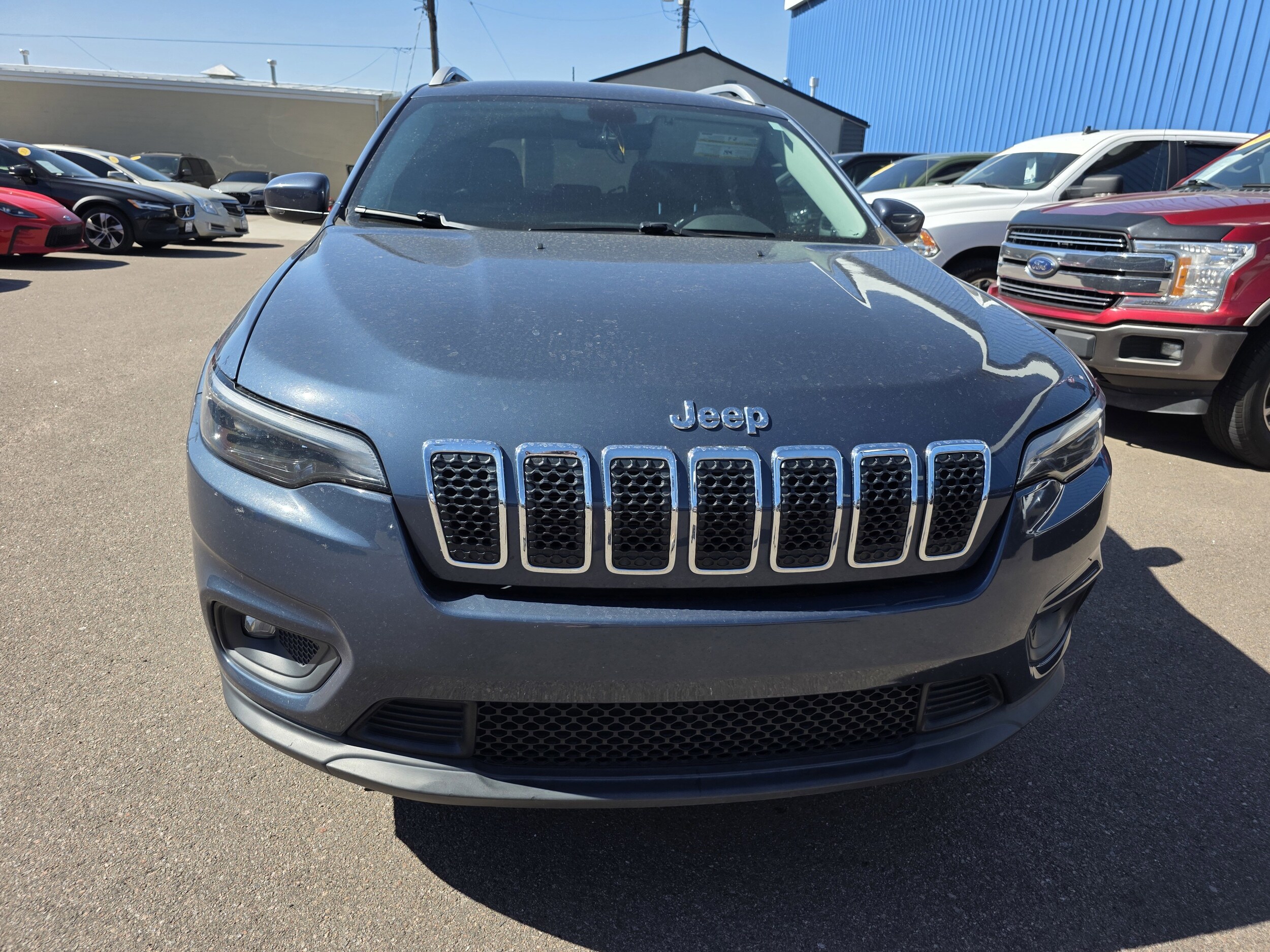 2020 Jeep Cherokee Latitude photo 2
