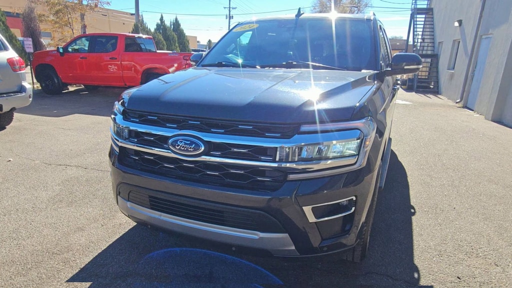 Used 2024 Ford Expedition Limited SUV