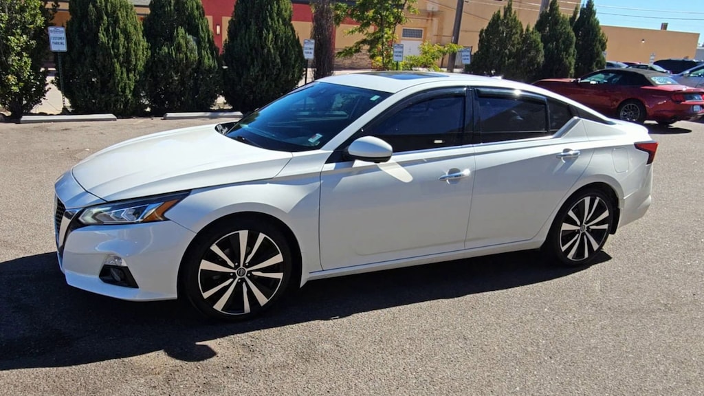 Used 2020 Nissan Altima 2.5 Platinum Sedan