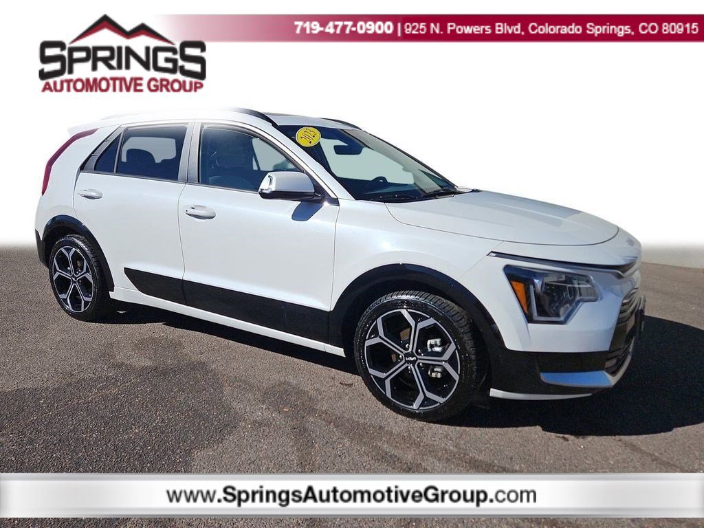 2023 Kia Niro EX Touring's photo