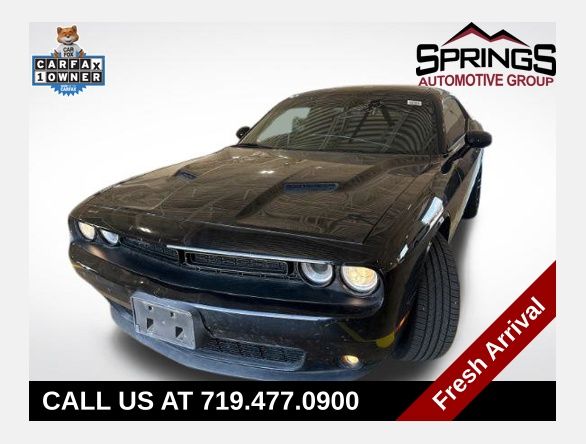 2020 Dodge Challenger SXT Auto's photo