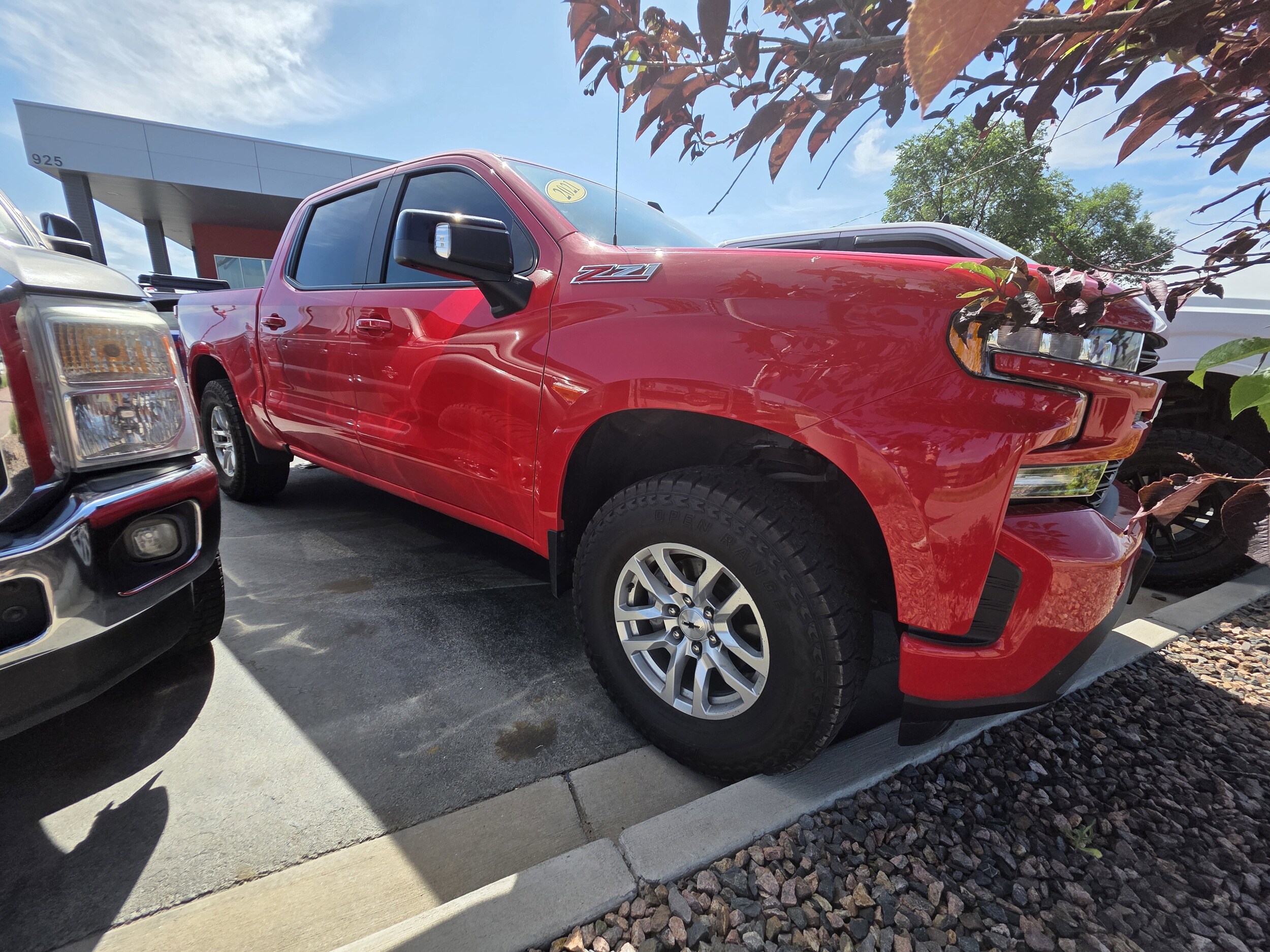 2021 Chevrolet Silverado 1500 RST photo 2