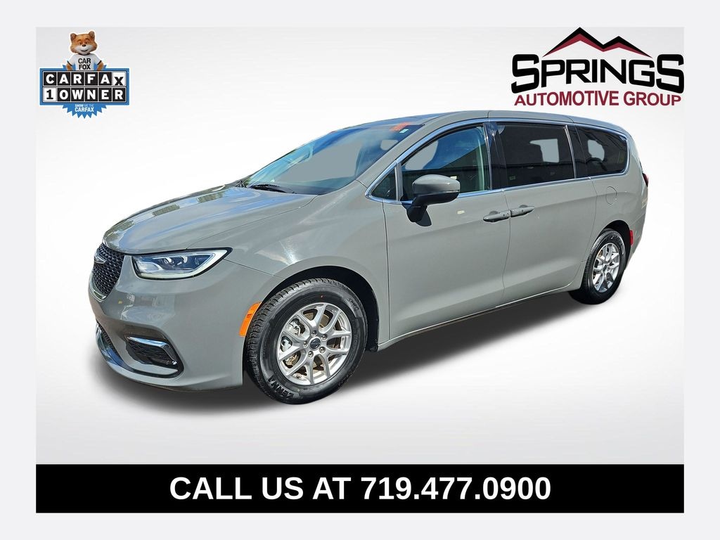 Used 2023 Chrysler Pacifica Touring L Van Passenger Van