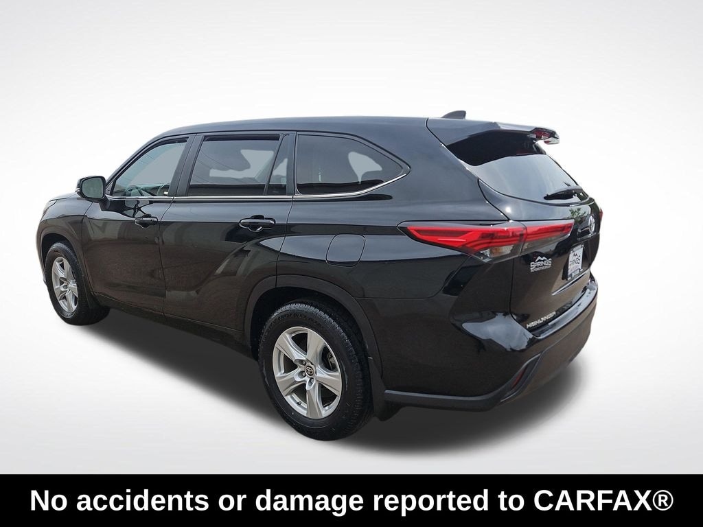 Used 2023 Toyota Highlander LE SUV