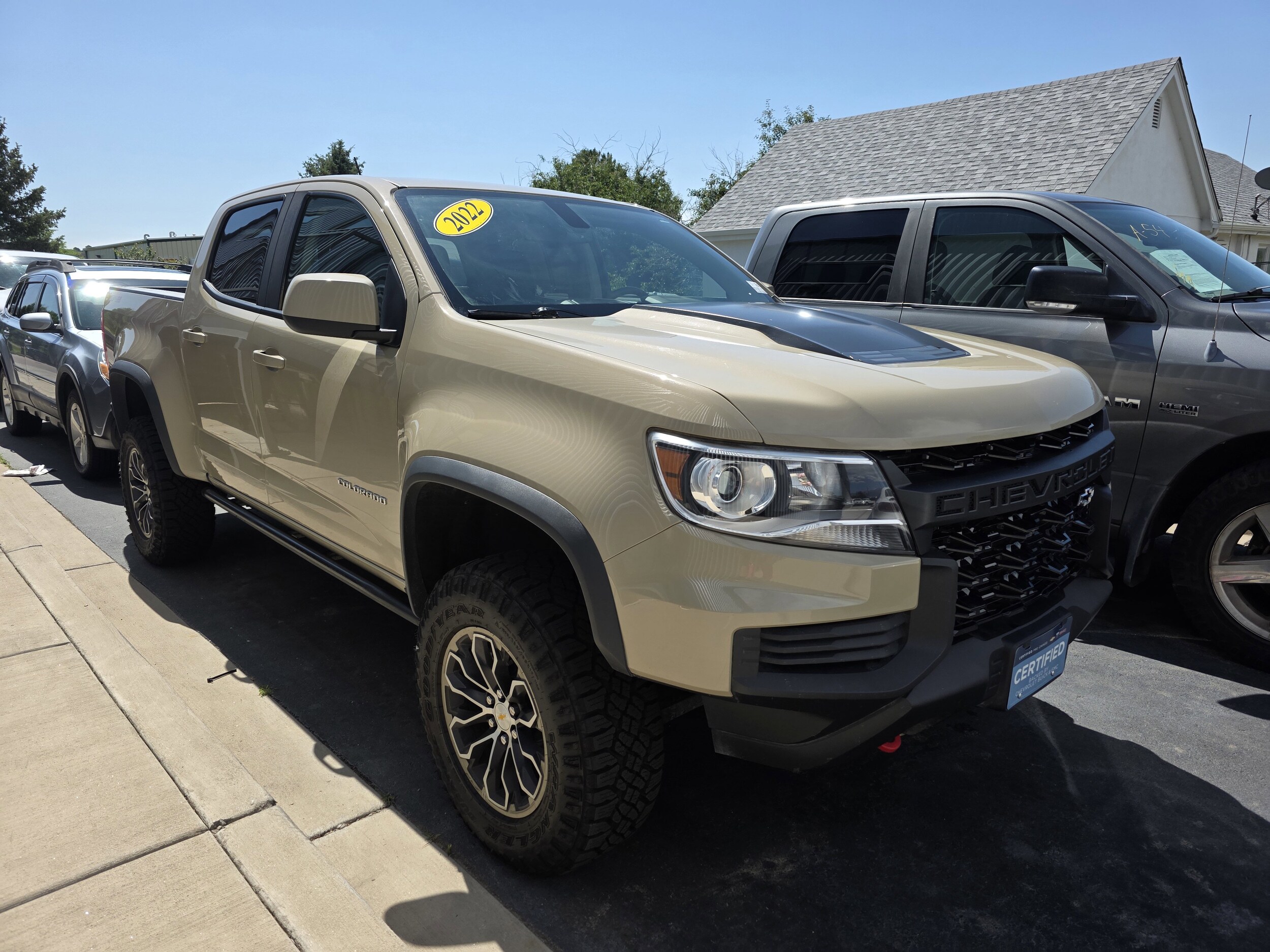 2022 Chevrolet Colorado ZR2 photo 2