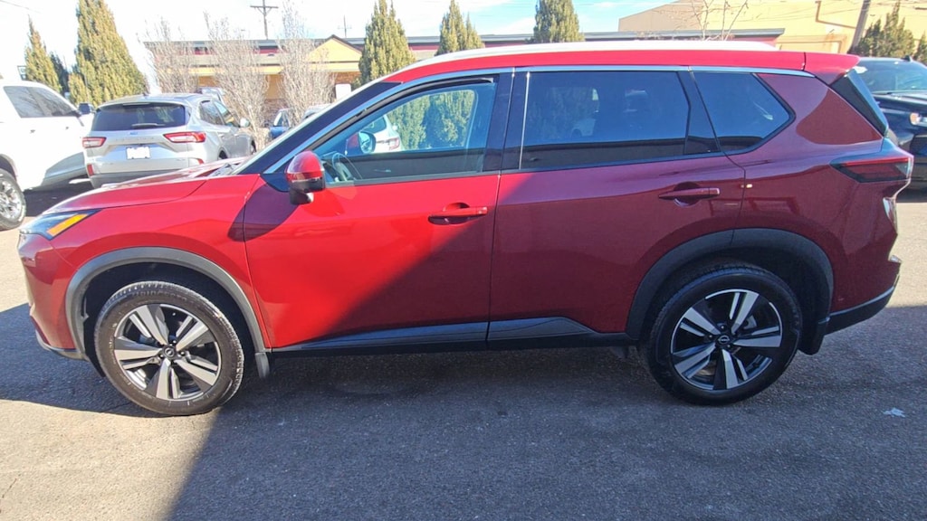 Used 2024 Nissan Rogue SL SUV