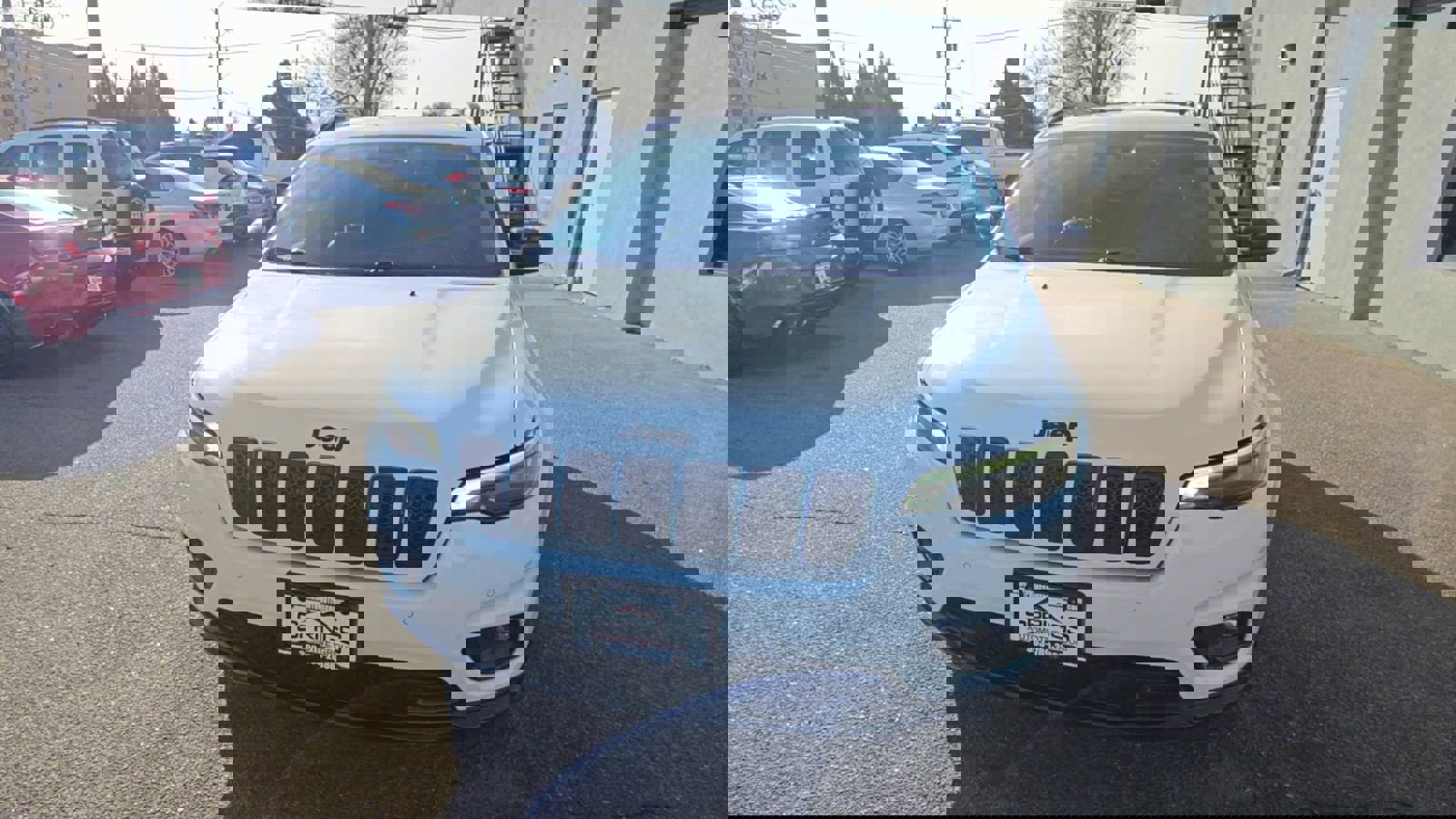 2023 Jeep Cherokee Lux Altitude photo 3