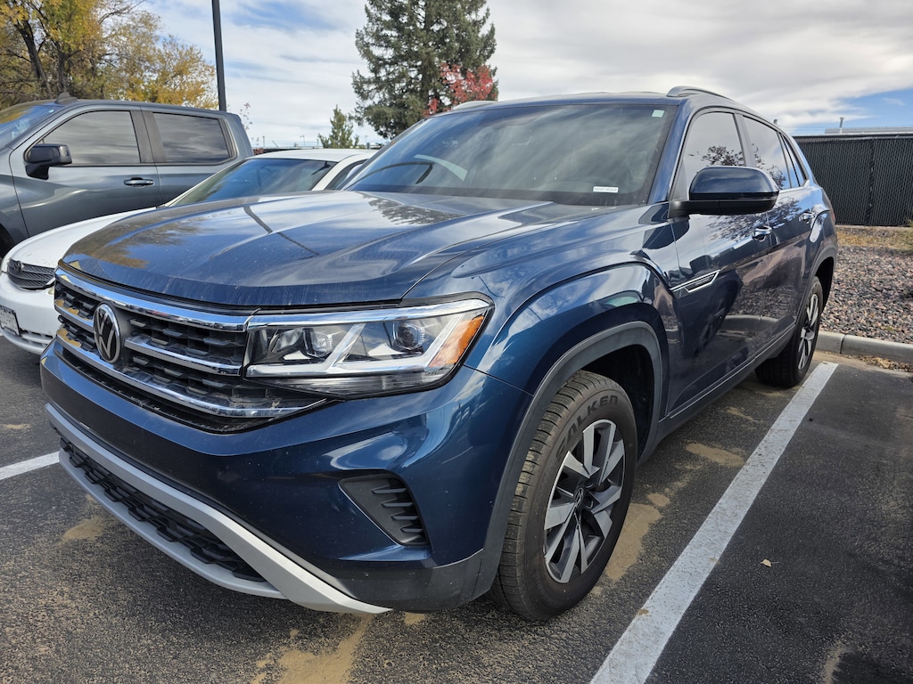 Used 2022 Volkswagen Atlas Cross Sport 2.0T SE SUV