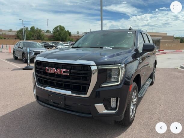2022 Gmc Yukon SLE photo 2