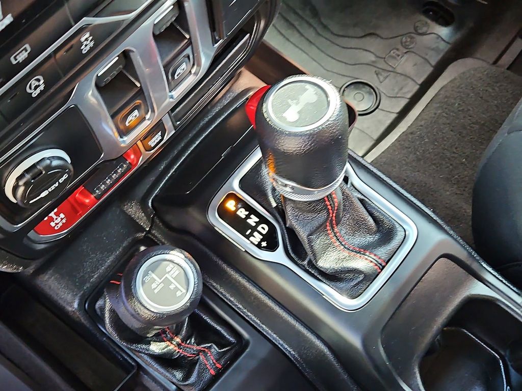 2021 Jeep Wrangler Rubicon - Photo 18