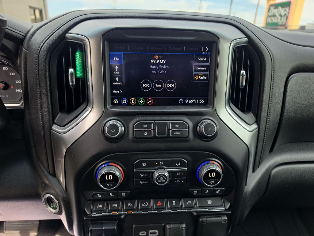 2020 Chevrolet Silverado 1500 LTZ - Photo 16