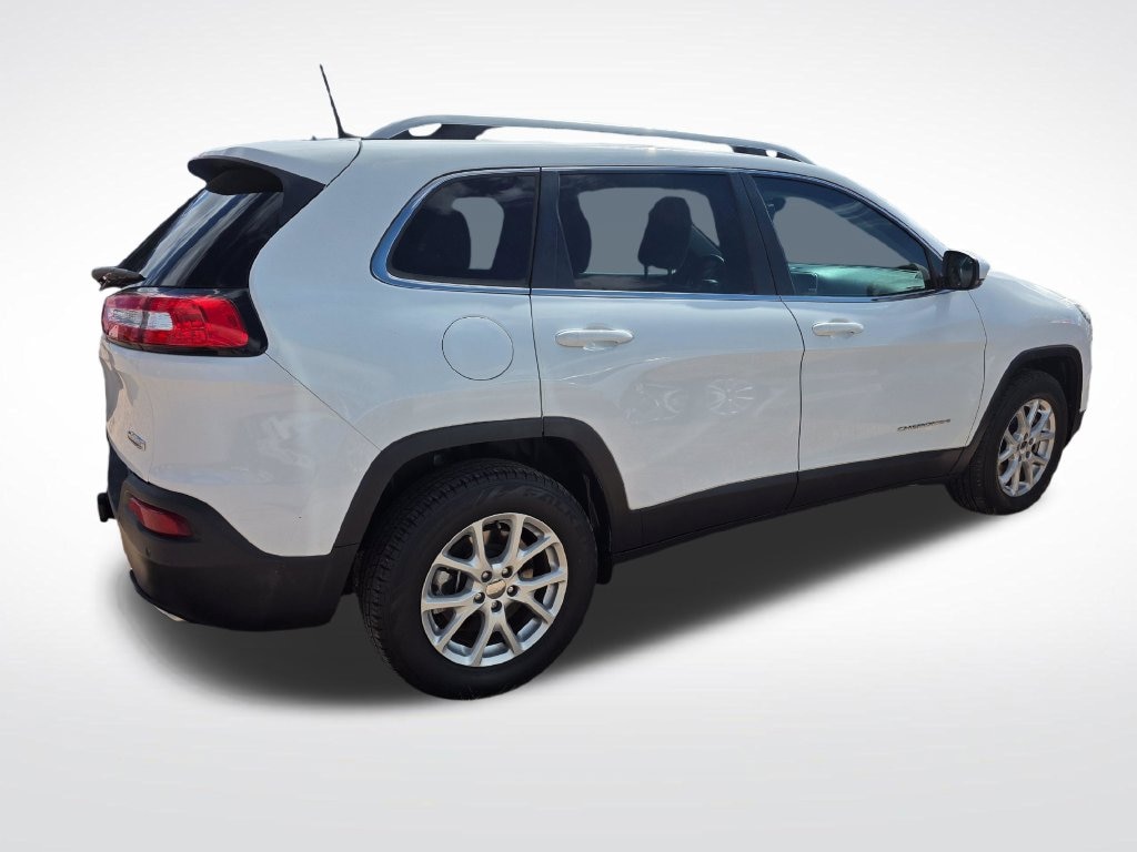 Used 2017 Jeep Cherokee Latitude 4x4 SUV