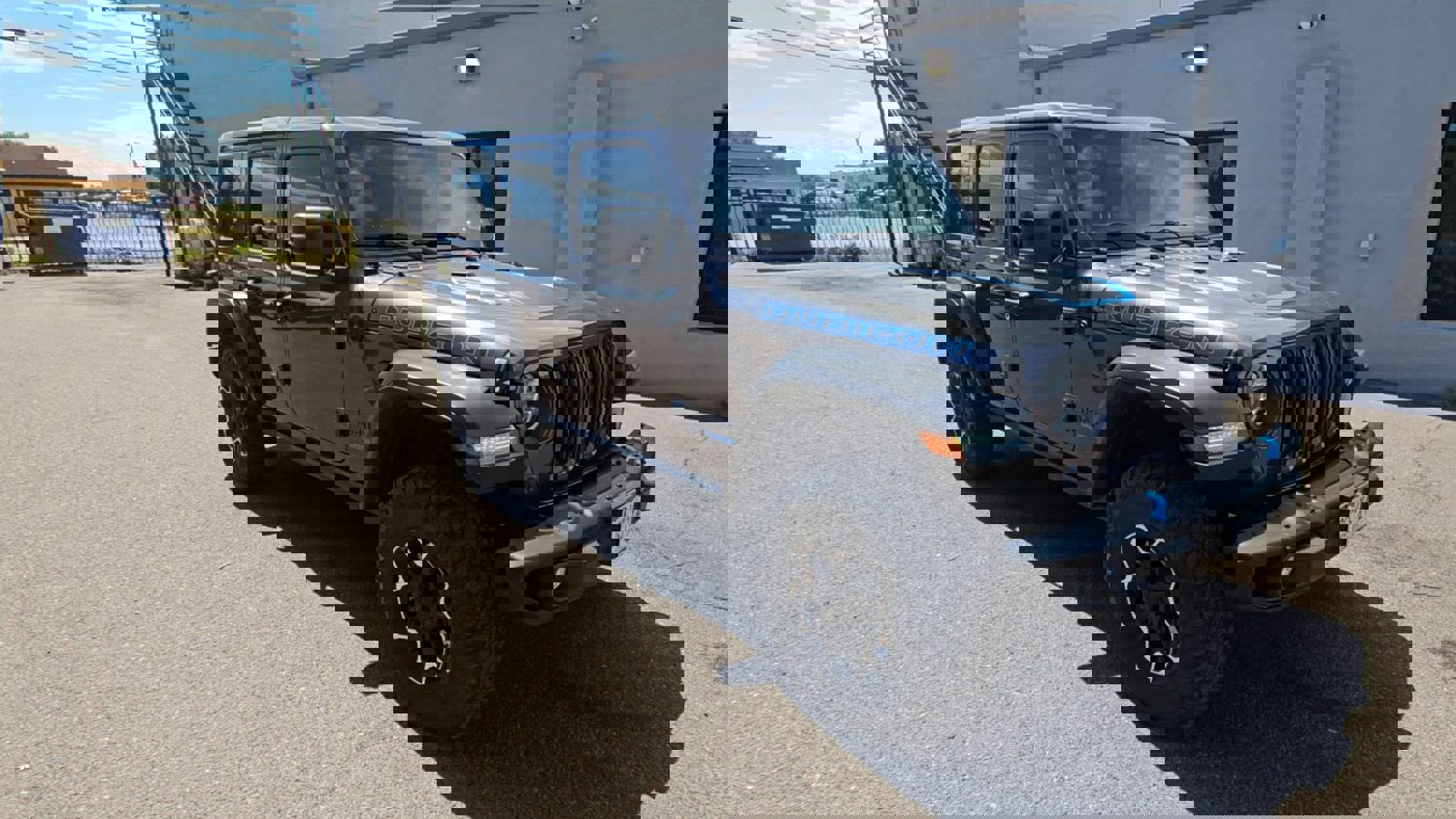 2021 Jeep Wrangler 4xe Unlimited Rubicon photo 2