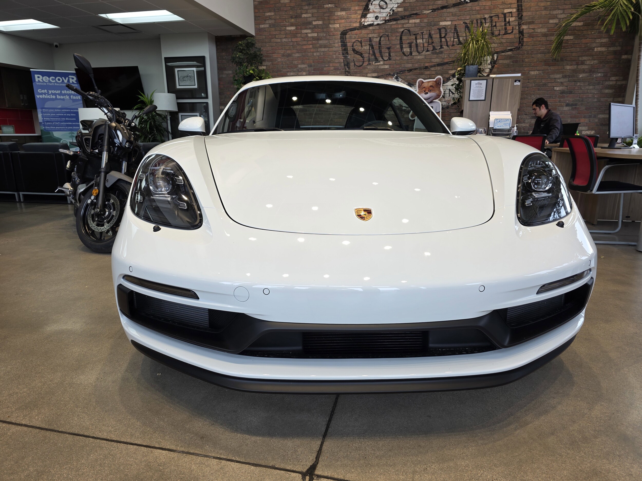2024 Porsche Cayman GTS 4.0 photo 2