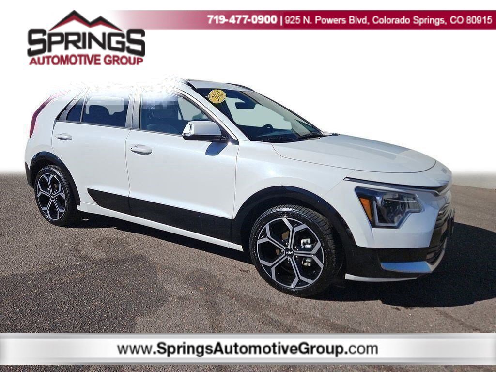 2023 Kia Niro EX Touring's photo