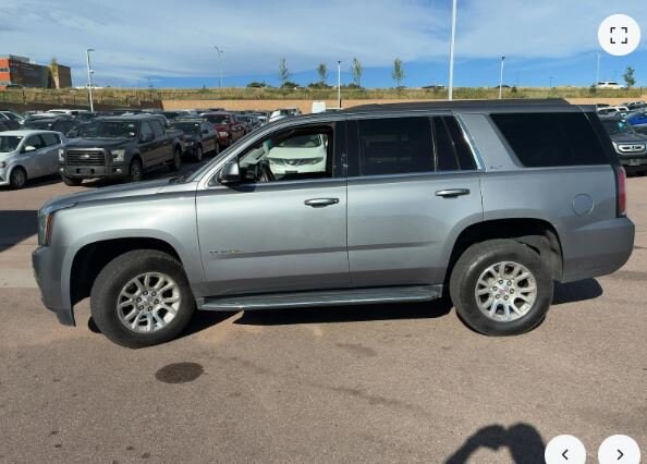 2020 Gmc Yukon SLT photo 3