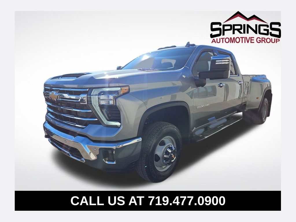 2025 Chevrolet Silverado HD LTZ 4WD Crew Cab Long Box DRW's photo