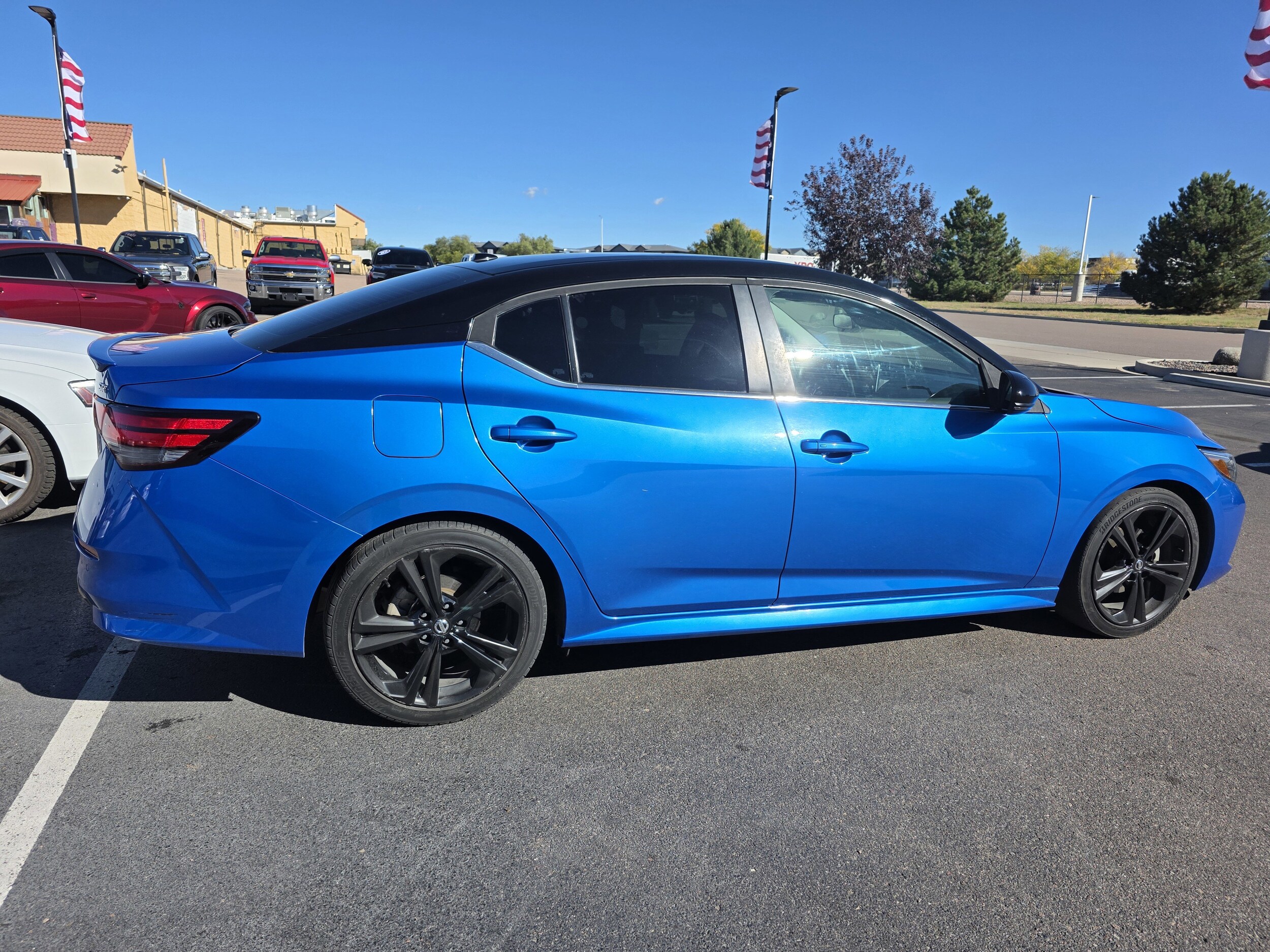 2021 Nissan Sentra SR photo 4