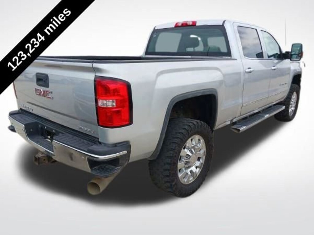 Used 2018 GMC Sierra 2500HD Denali Truck Crew Cab