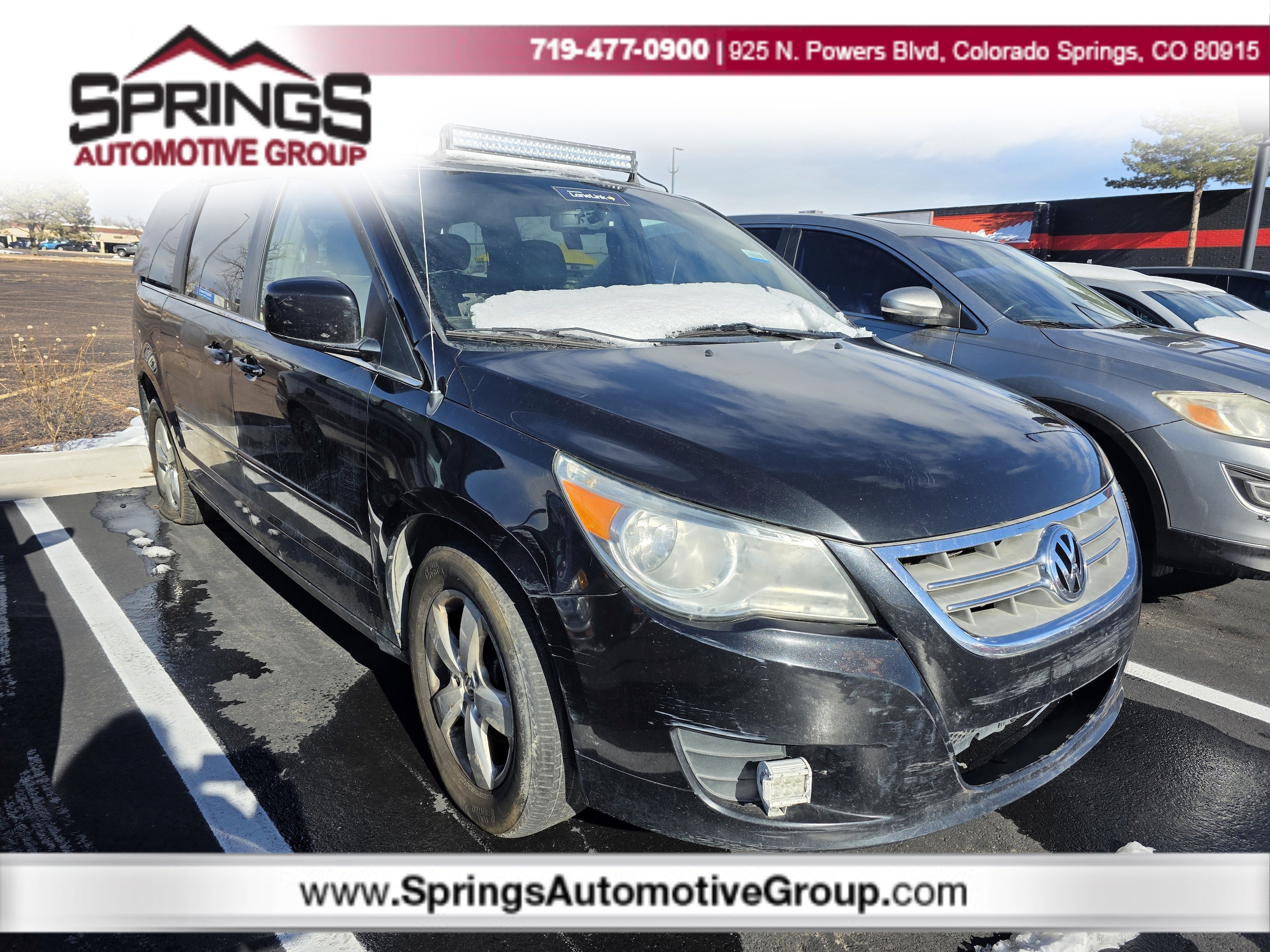 2011 Volkswagen Routan SE