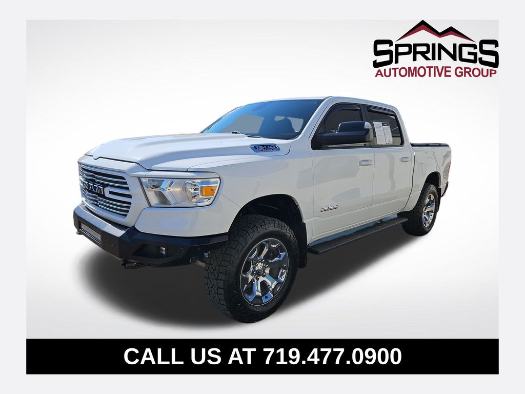 2021 RAM 1500 Big Horn/Lone Star 4x4 Crew Cab 5'7's photo