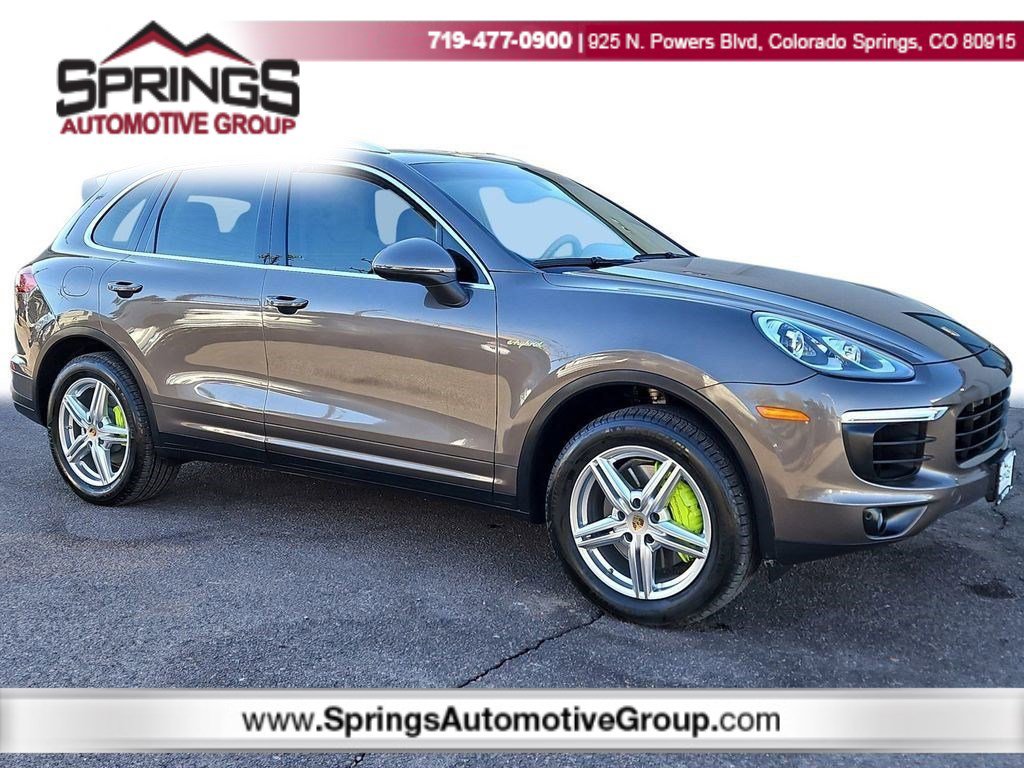2016 Porsche Cayenne S E-Hybrid's photo
