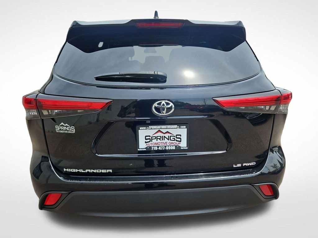 Used 2023 Toyota Highlander LE SUV