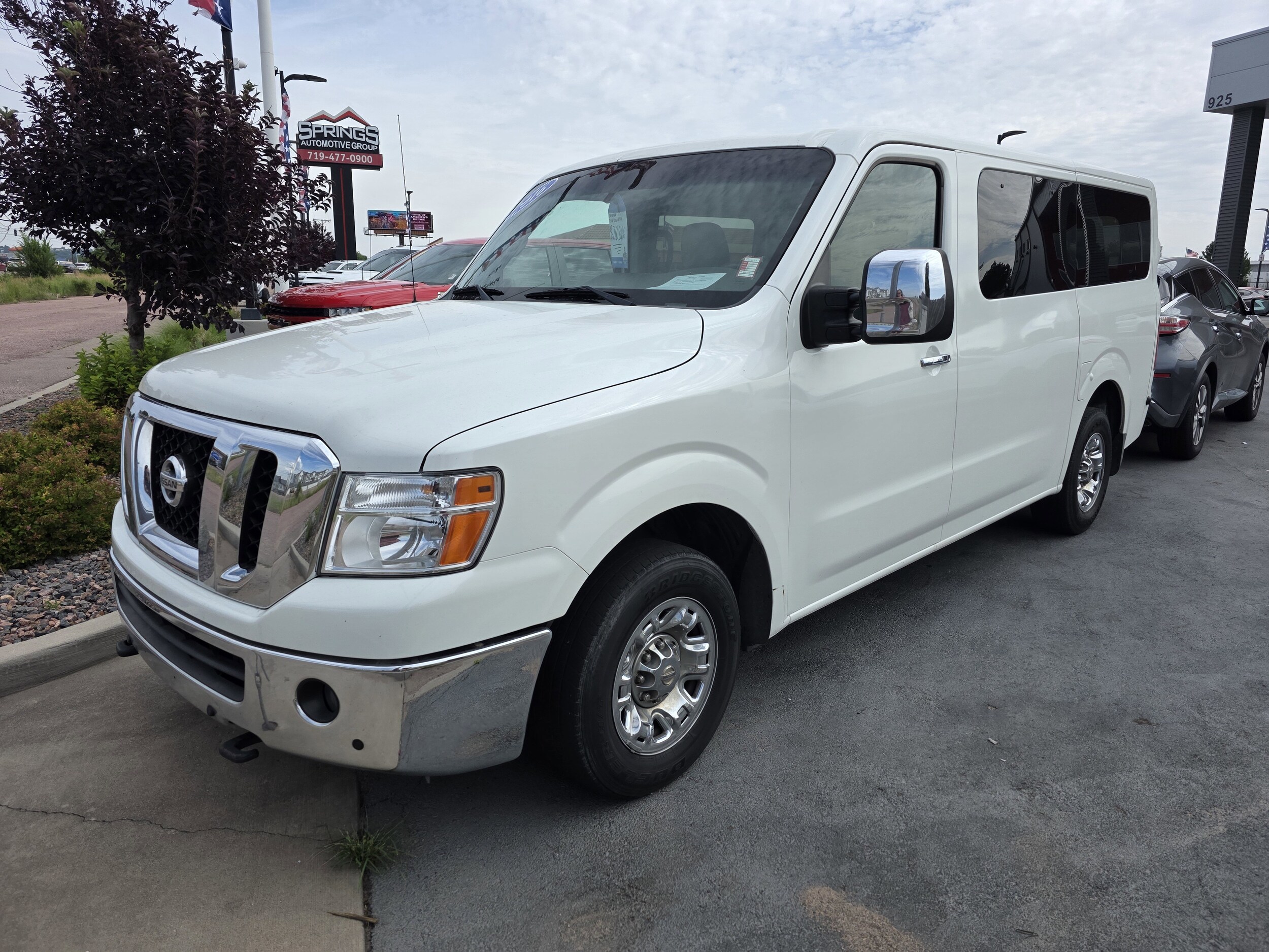 2016 Nissan NV3500 photo 3