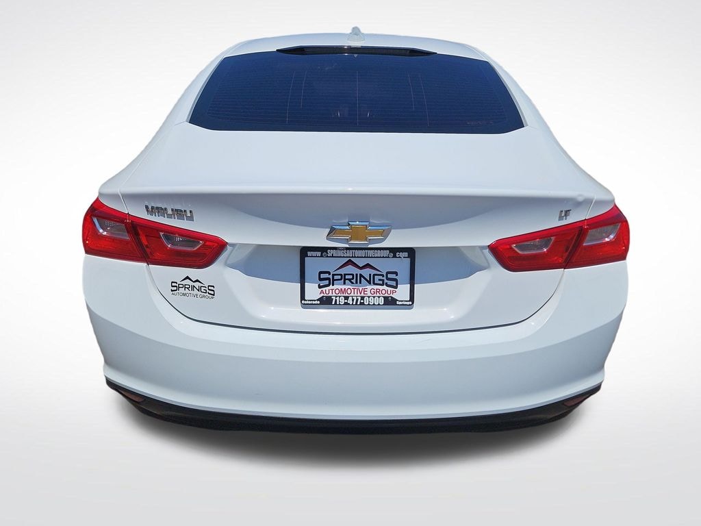 Used 2017 Chevrolet Malibu LT w/1LT Sedan