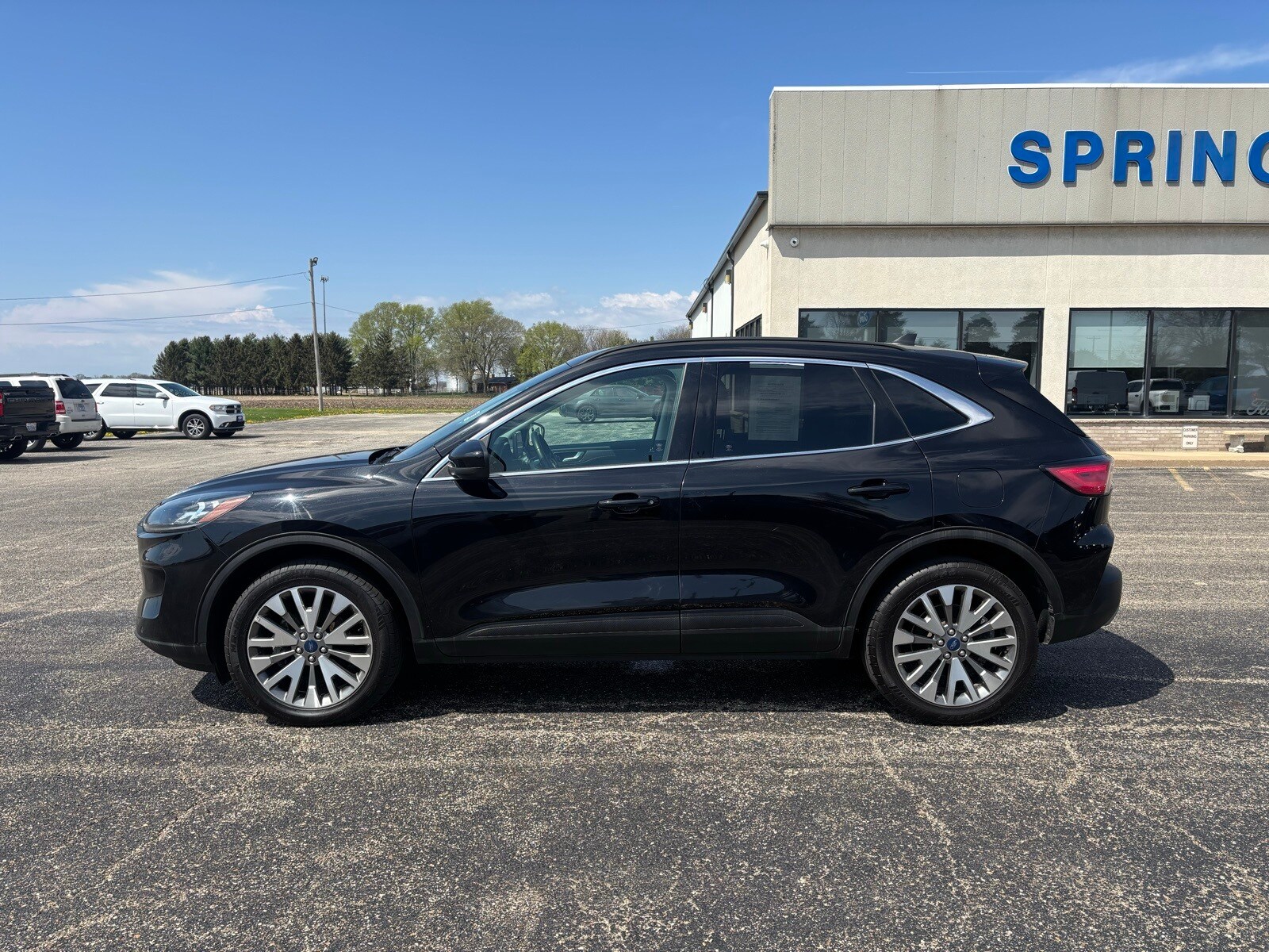 2022 Ford Escape Titanium photo 3