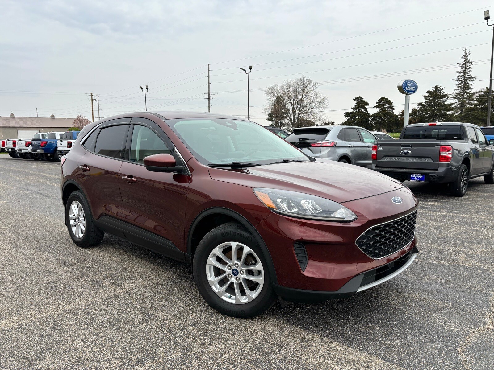 2021 Ford Escape SE photo 2
