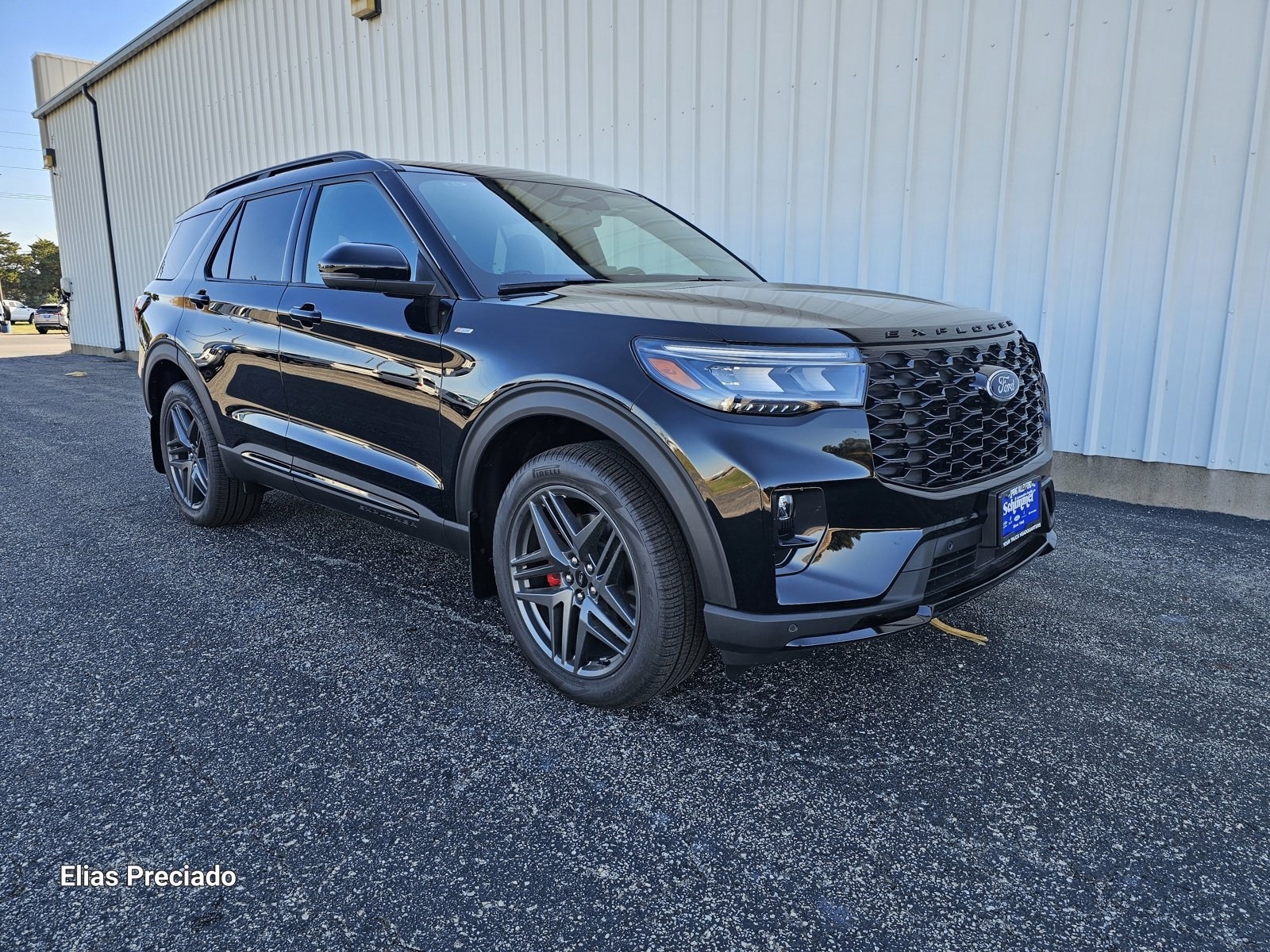 2025 Ford Explorer ST-Line