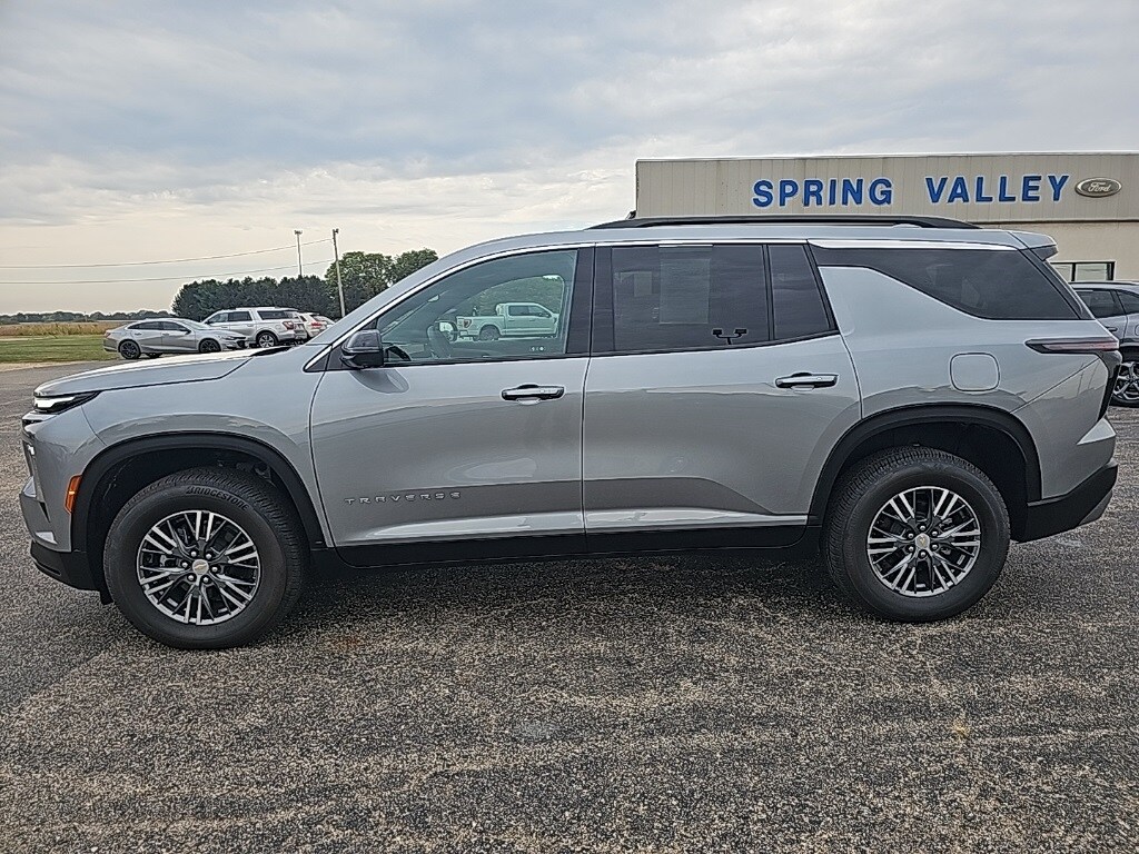 2024 Chevrolet Traverse photo 4