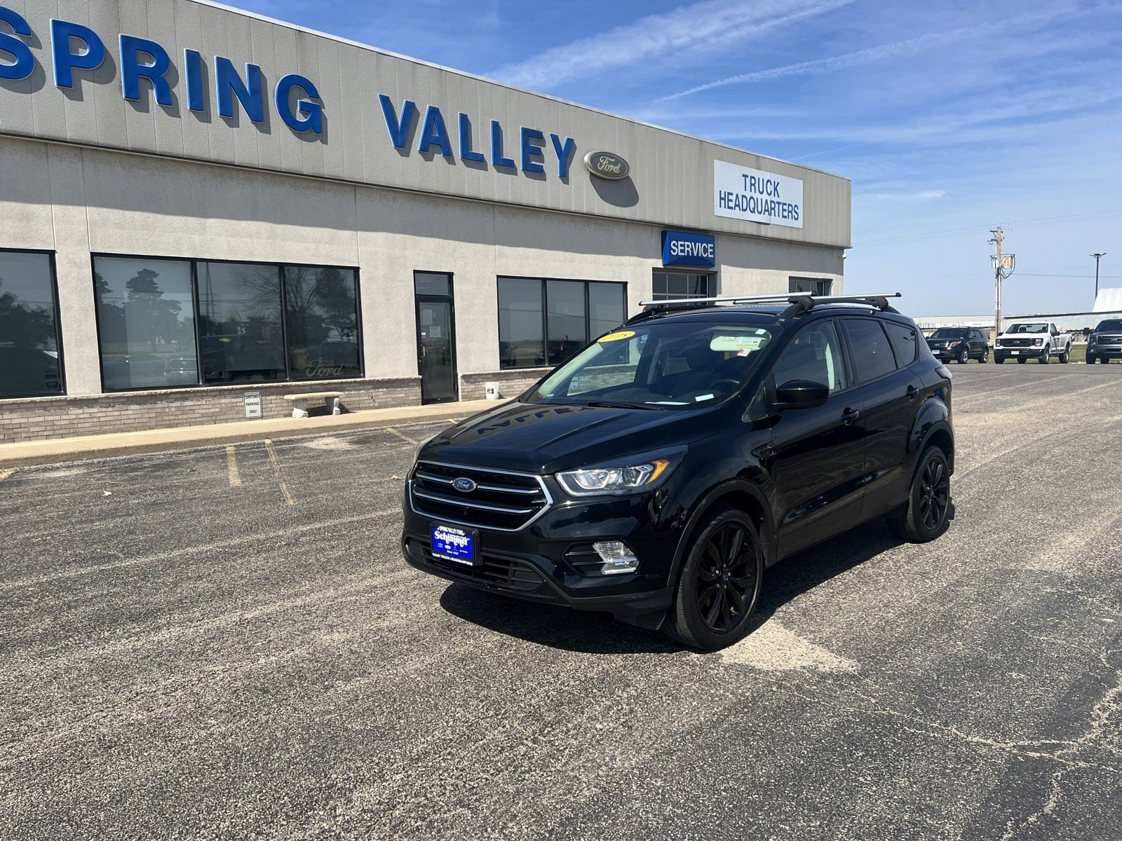 Used 2018 Ford Escape SE with VIN 1FMCU9GDXJUC51516 for sale in Spring Valley, IL